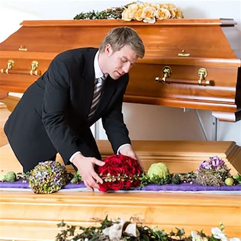 Role And Responsibilities Of A Funeral Director
