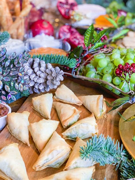 Create the Ultimate Christmas Grazing Table – Best Day of the Week