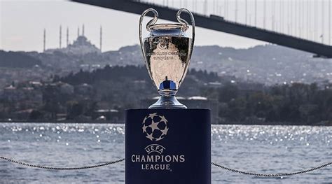 2023 UEFA Şampiyonlar Ligi finali İstanbul da oynanacak