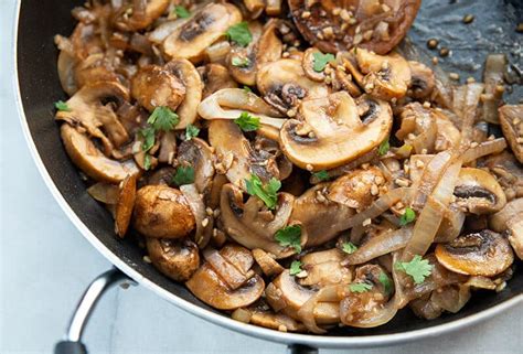Garlic Balsamic Sauteed Mushrooms And Onions Recipe Cart