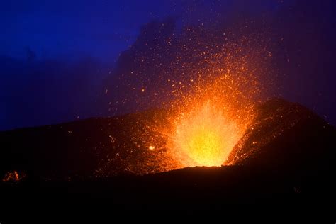 Volcanic Eruption In Iceland Night Jon Gustafsson