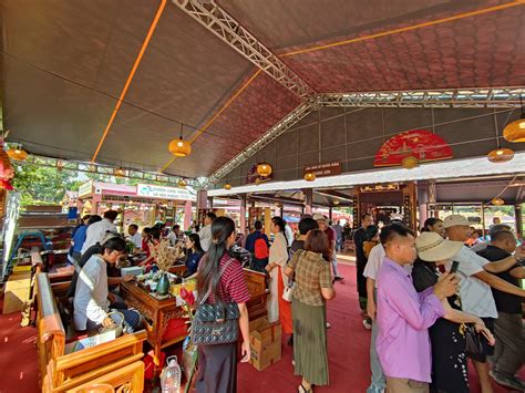 Tinh Hoa Nghệ Thuật Pha Trà Tại Không Gian Văn Hóa Trà Việt ở Hoàng Thành Thăng Long
