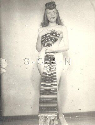 Original Vintage S S Nude Sepia Rp Detroit Hairdo Woman Holds