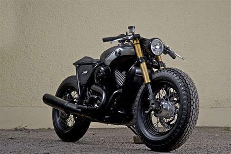 Anzi, con la comunicazione del prezzo di listino (7800 euro) è addirittura peggiorato. Harley-Davidson To Unveil Custom Cafe Racer At IBW 2015