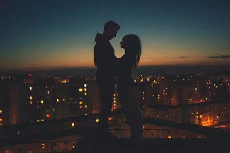 Romantic Couple At Night Photo Wallpapers Share