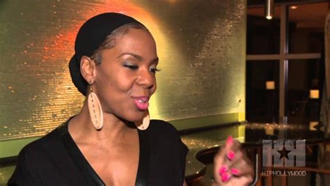 Watch Andrea Kelly Discusses Abusive Life With R Kelly