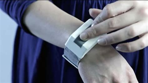 touch communication bracelet lets you touch someone who is far away bit rebels