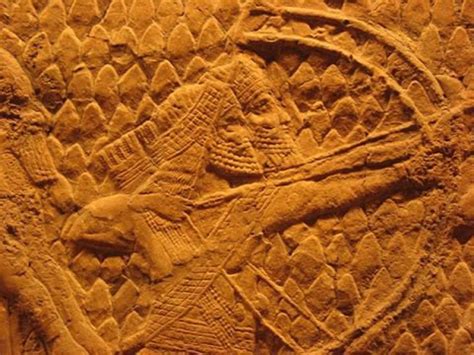 History of Mesopotamia on Twitter جدارية اشورية تظهر جنود اشوريين وهم