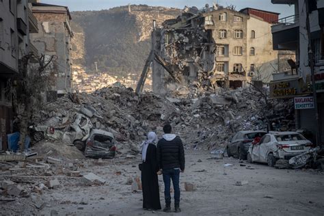 Turkey After A Cataclysmic Earthquake — With Soli Ozel New Lines Magazine