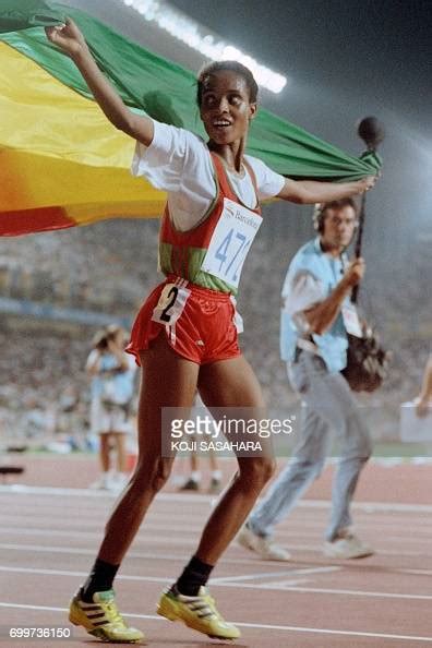Ethiopias Derartu Tulu Celebrates After Winning The Womens 10000m