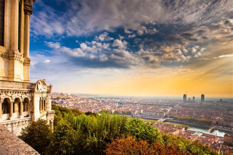 S'entraider, manger des produits frais et locaux, rester informé·e. France: Best things to do in Lyon - the historical French ...