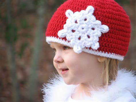 25 Super Festive Crocheted Christmas Hats
