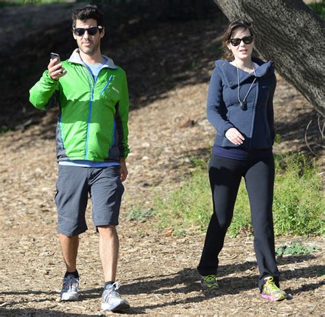Zooey Deschanel Goes On A Romantic Hike With Her Fiancé—see Her Growing