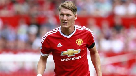 As bastian schweinsteiger signs for manchester united from bayern, watch this goal he scored at old trafford against his new. Bastian Schweinsteiger: I'm fit for Manchester United trip ...