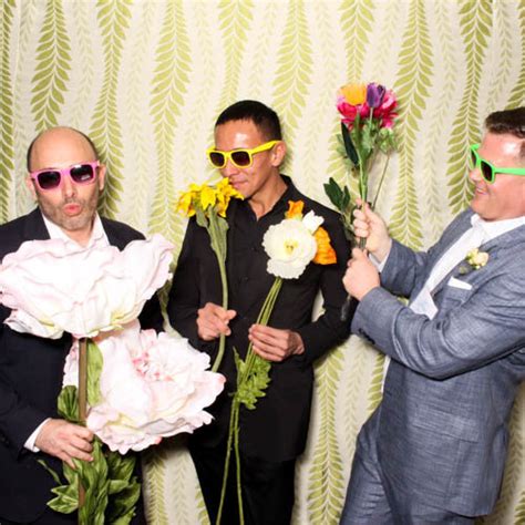 Unique Photo Booth Themes And Backdrops Giggle And Riot