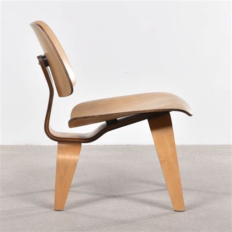 American Lcw Oak Lounge Chair By Charles And Ray Eames For Herman Miller
