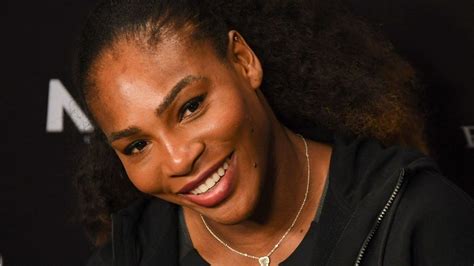 Pregnant Serena Williams Poses Naked On The Cover Of Vanity Fair Bbc Newsbeat