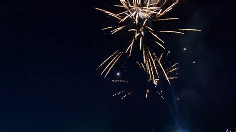 Realizamos mini shows, de fuegos artificiales exclusivos para tu evento FUEGOS ARTIFICIALES PARA BODA - YouTube