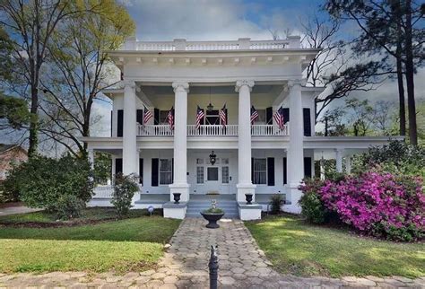 1905 Greek Revival For Sale In Dawson Georgia — Captivating Houses