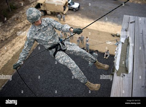 Us Green Beret Special Forces Soldiers Starts To Rappel Down A 40 Foot
