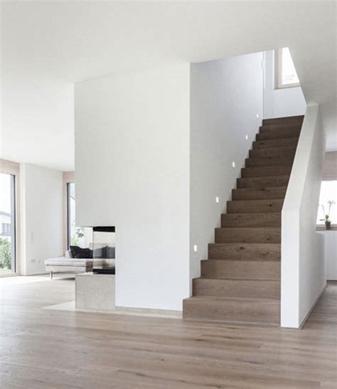 Interessante und schöne treppe kann ein originelles dekorelement werdenin häusern mit mehreren stockwerken ist das notwendige gebäude und. HAUS M NEUBAU EINFAMILIENHAUS - Treppenhaus - Modern ...