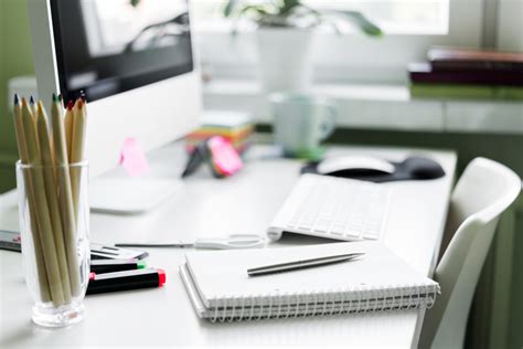 Daily Habits To Keep Your Office Work Desk Clean Evolve Cleaning