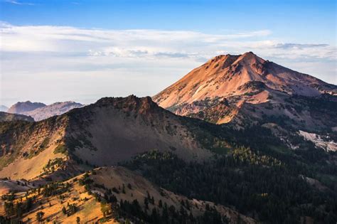 Lassen Peak Ranked As Top 10 Summit Hike In Us