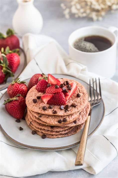 Strawberry Oat Chocolate Chip Pancakes Skinny Fitalicious