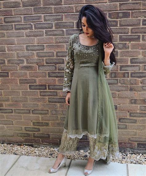 Repost From Naimab Pakistanstreetstyle Bollywood Fashion Pakistani