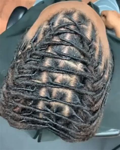 No you should use pomade, hair gel isnt very good for your hair and it gives your hair a dry look. It's Natural Twist & Lock Gel 4oz | Natural twists ...