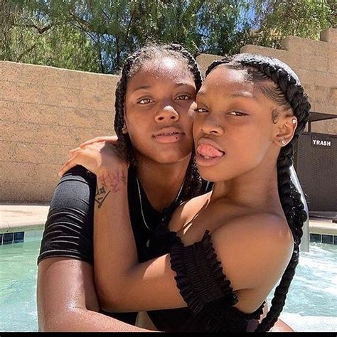 Lespage On Instagram “them Sooo Cute” Cute Lesbian Couples Black