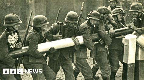 russia poland row over start of ww2 escalates bbc news