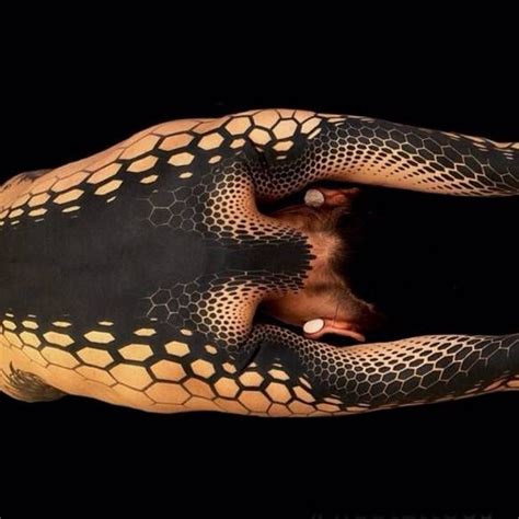 Pin By Samira Rodriguez On Snakes And Things Serpentine Black Ink