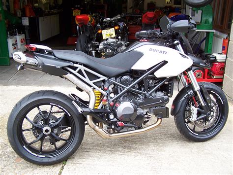 Ducati previews the 2010 hypermotard 796: Ducati Hypermotard 796 booked in for ecu re-map | BSD ...