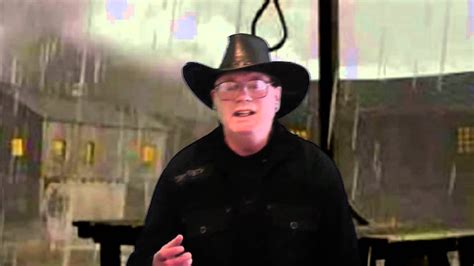 A saga song, long black veil is told from the point of view of an executed man falsely accused of murder. Lefty Frizzell - Long Black Veil - (Cover) - YouTube