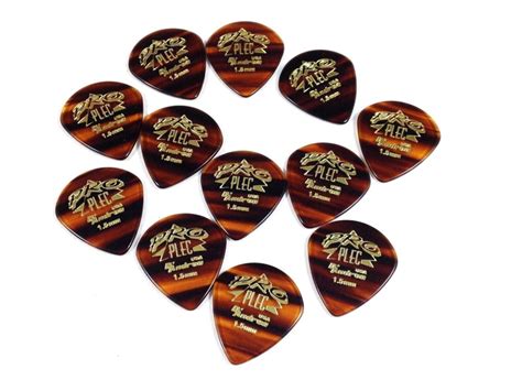Are Guitar Picks Necessary Types Of Guitar Picks And Their Pros And Cons