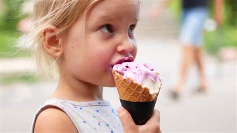 Study Say Eating Ice Cream For Breakfast May Help Improve Mental