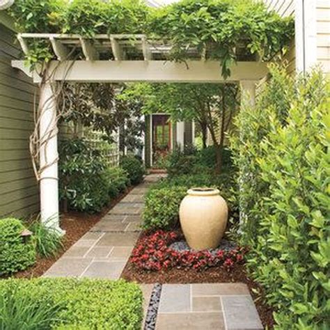 50 Cute Front Yard Courtyard Landscaping Ideas