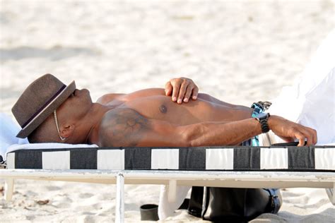 Shemar Moore Takes A Nap On The Beach In Miami Shemar Moore Photo