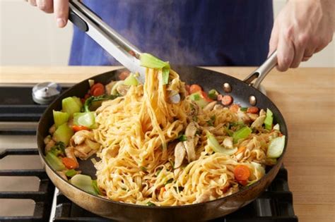 Recipe Chicken Lo Mein With Enoki Mushrooms And Bok Choy