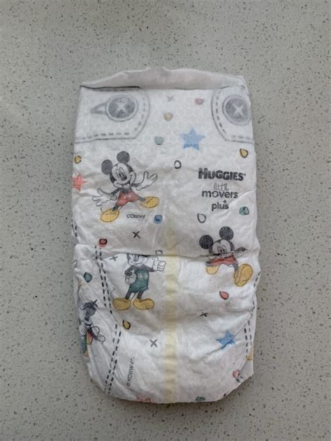 huggies little movers diaper review my mom s a nerd