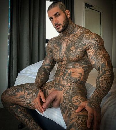 Nude Tattooed Male Xxx Porn