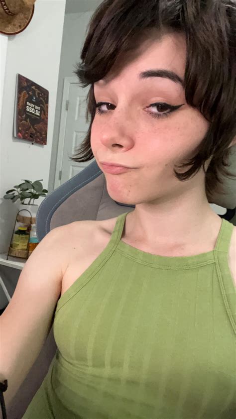 decided to get my first “girl cut” i think it turned out pretty good r transadorable