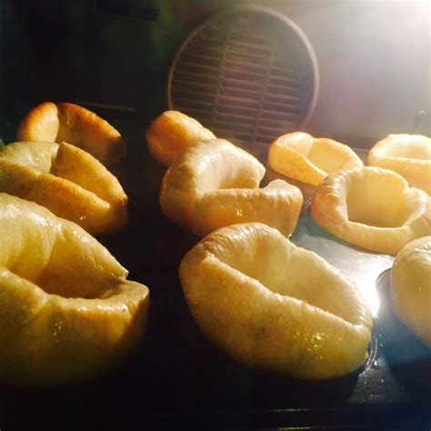 Best Homemade Yorkshire Puddings Ramonas Cuisine Homemade Yorkshire