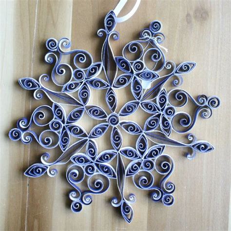 Daisy Centered Snowflake Por Quintquilling En Etsy Origami And Quilling