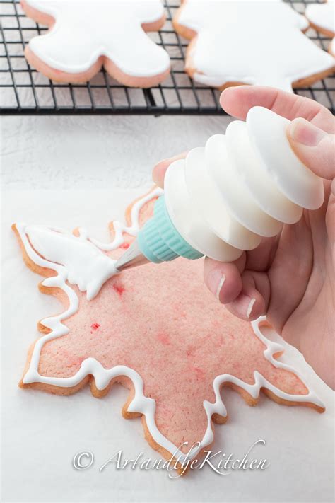 How To Decorate Cookies With Royal Icing Art And The Kitchen