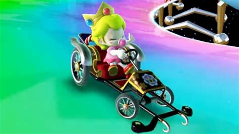 Mario kart tour ha sido desarrollado por dena, en el que ha puesto más de 10 circuitos y supera los 30 personajes icónicos de la franquicia, además de distintos. Mario Kart Tour - Baby Peach Cup! (Holiday Tour) - YouTube