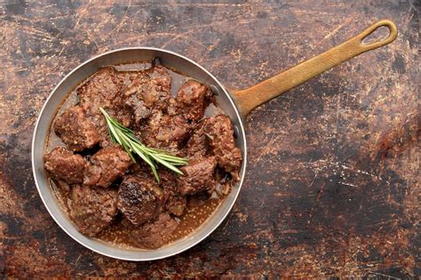 Comment faire pour que la viande du bœuf bourguignon reste tendre et