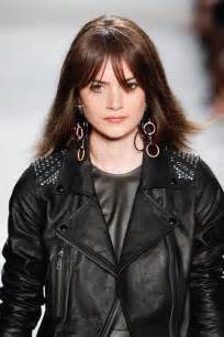 Do bangs look good on round faces? Bangs for Round Face: Fashionable Fringes to Suit Your Frame