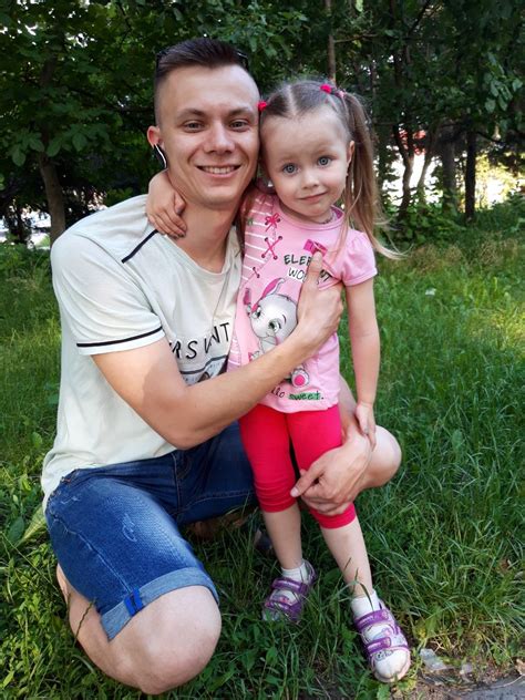 Свято івана купала, яке в 2020 році відзначається в ніч з 6 на 7 липня, завжди було улюбленим народним святом, тому і відзначався весело і радісно. СВЯТО "ДЕНЬ БАТЬКА"